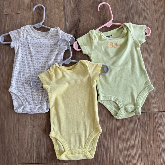 Set 3, Baby Onesies. Brands vary - Picture 1 of 5